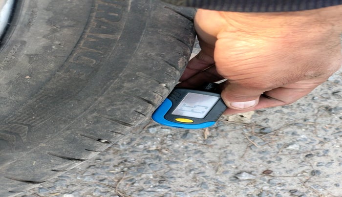 2016 Maruti Ciaz ZDI SHVS, Diesel, Manual, 1,41,492 km, tyre