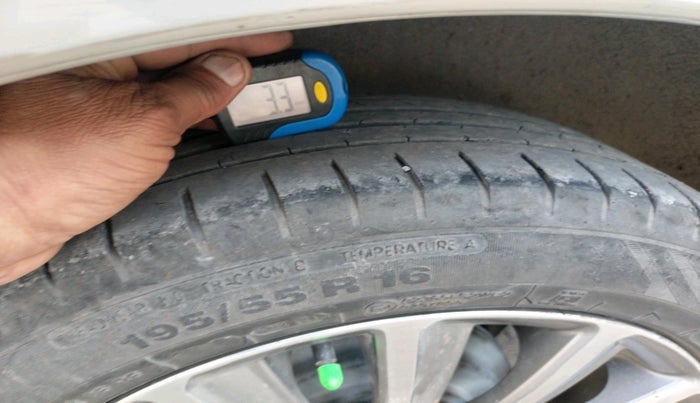 2016 Maruti Ciaz ZDI SHVS, Diesel, Manual, 1,41,492 km, tyre