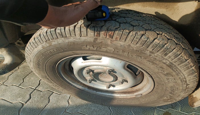 2014 Tata Sumo Gold GX, Diesel, Manual, 3,93,067 km, tyre