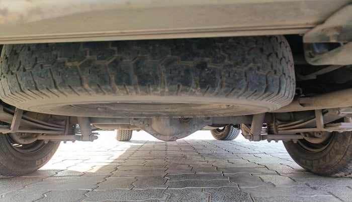 2014 Tata Sumo Gold GX, Diesel, Manual, 3,93,067 km, tyre