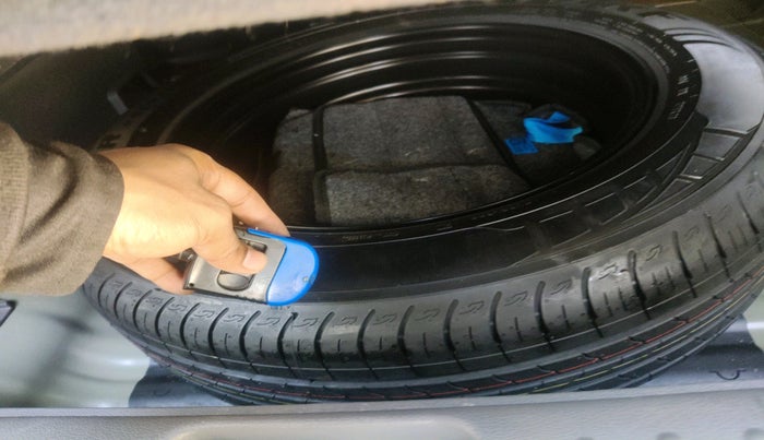 2024 Hyundai Creta E 1.5 PETROL, Petrol, Manual, 11,222 km, tyre