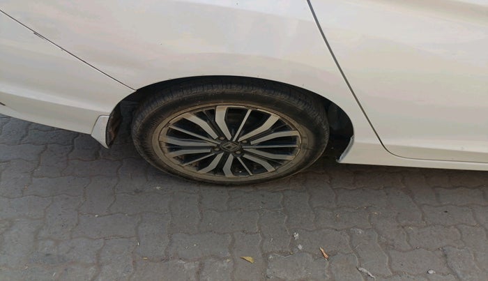 2017 Honda City 1.5L I-DTEC ZX, Diesel, Manual, 1,91,539 km, tyre