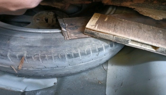 2012 Hyundai Verna FLUIDIC 1.6 VTVT SX, Petrol, Manual, 70,965 km, tyre