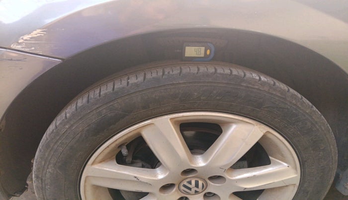 2011 Volkswagen Polo HIGHLINE 1.6L, Petrol, Manual, 55,068 km, tyre