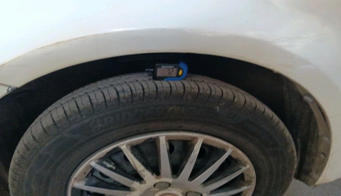 2011 Maruti Swift VXI, Petrol, Manual, 84,907 km, tyre