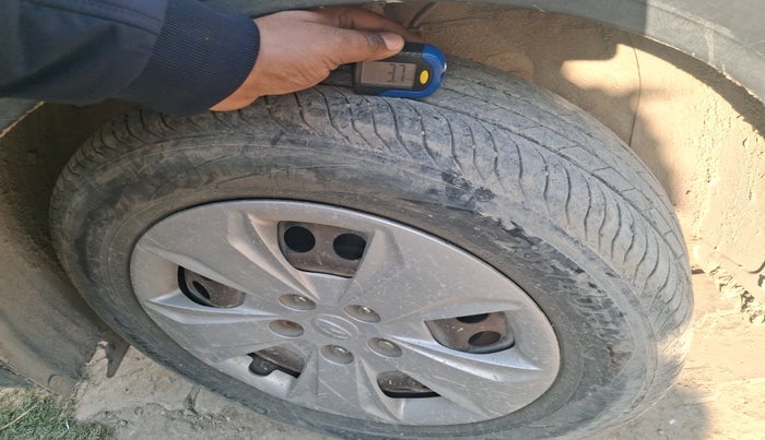 2015 Hyundai Creta S 1.6 PETROL, Petrol, Manual, 1,28,827 km, tyre