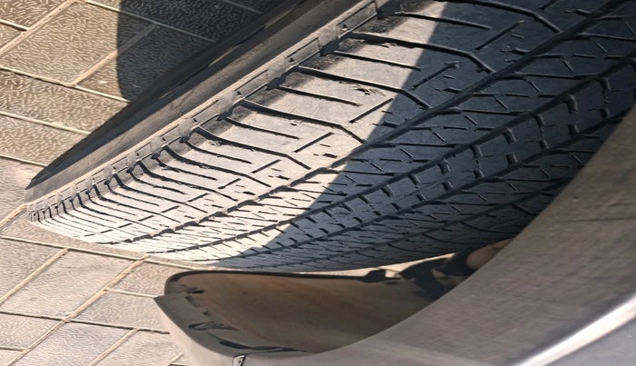 2017 Mahindra XUV500 W10, Diesel, Manual, 73,812 km, tyre