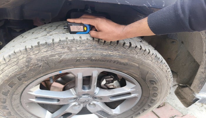 2022 Mahindra Thar LX HT PETROL 4WD MT, Petrol, Manual, 31,061 km, tyre