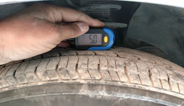 2019 Maruti Swift VXI, Petrol, Manual, 81,788 km, tyre