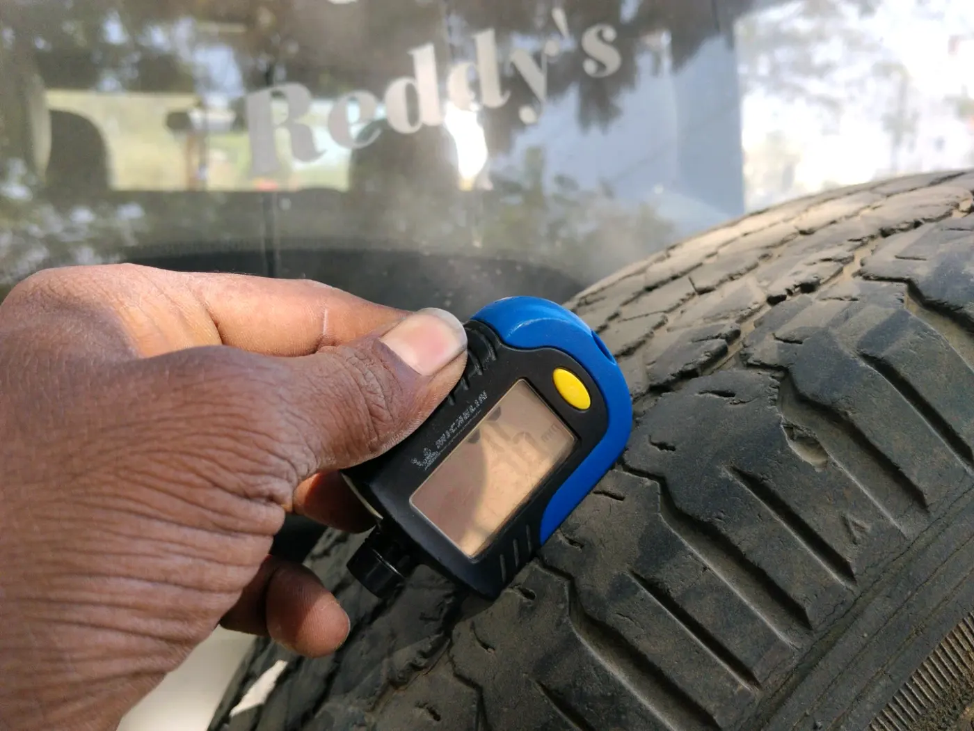 2014 Mahindra Bolero ZLX BS IV, Diesel, Manual, 1,07,075 km, tyre