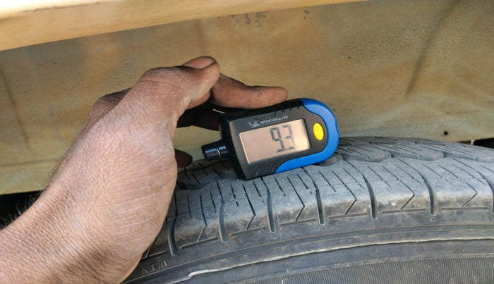 2014 Mahindra Bolero ZLX BS IV, Diesel, Manual, 1,07,075 km, tyre