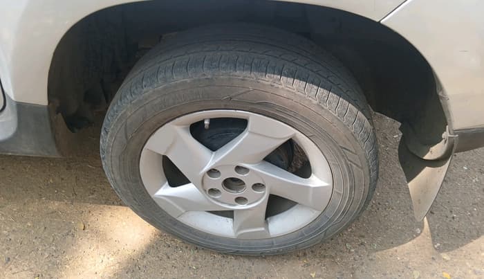 2012 Renault Duster 85 PS RXL DIESEL, Diesel, Manual, 1,56,087 km, tyre