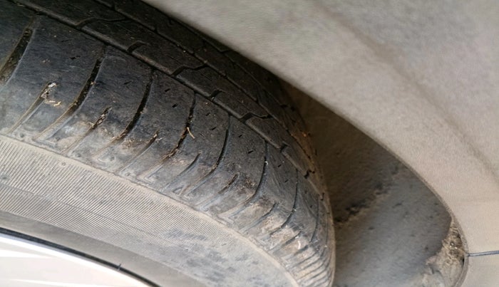 2019 Hyundai Creta E PLUS 1.4 DIESEL, Diesel, Manual, 1,64,389 km, tyre