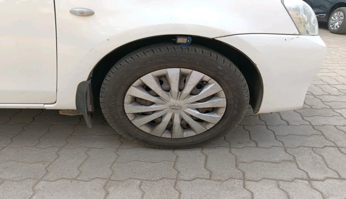 2015 Toyota Etios GD, Diesel, Manual, 1,30,745 km, tyre