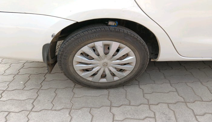 2015 Toyota Etios GD, Diesel, Manual, 1,30,745 km, tyre