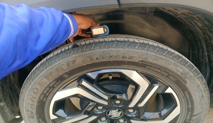 2024 Maruti BREZZA ZXI + SMART HYBRID, Petrol, Manual, 28,637 km, tyre