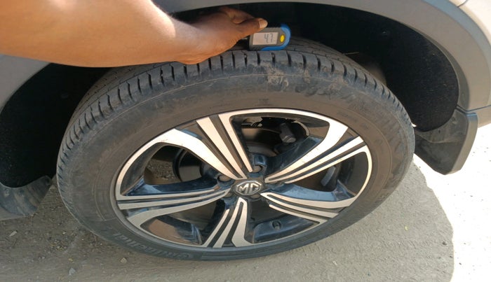 2021 MG ASTOR SHARP 1.5 MT, Petrol, Manual, 30,566 km, tyre