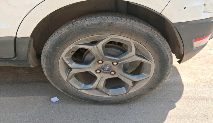 2018 Ford Ecosport TITANIUM 1.0L ECOBOOST SPORTS(SUNROOF), Petrol, Manual, 73,349 km, tyre