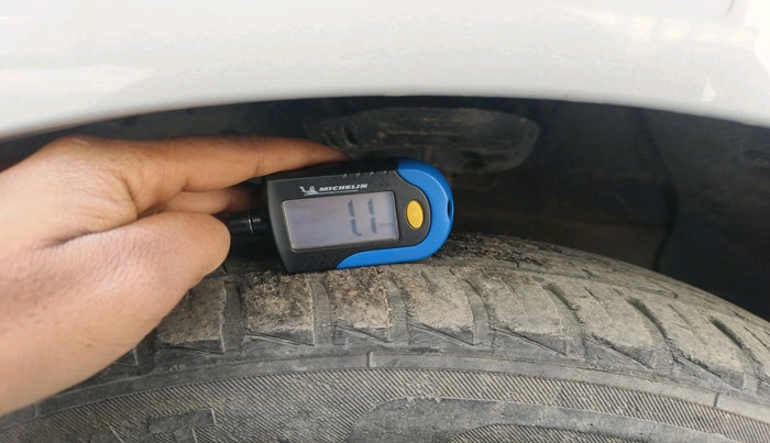 2018 Hyundai NEW SANTRO MAGNA, Petrol, Manual, 37,583 km, tyre