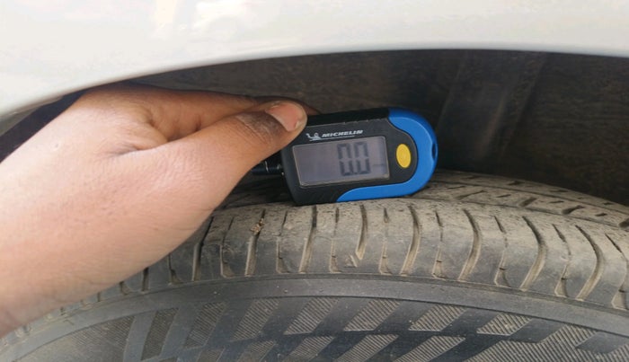 2018 Hyundai NEW SANTRO MAGNA, Petrol, Manual, 37,583 km, tyre