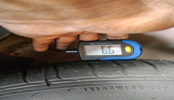 2022 KIA SONET HTK PLUS 1.2, Petrol, Manual, 72,930 km, tyre