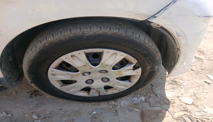 2012 Honda Brio S MT, Petrol, Manual, 81,554 km, tyre