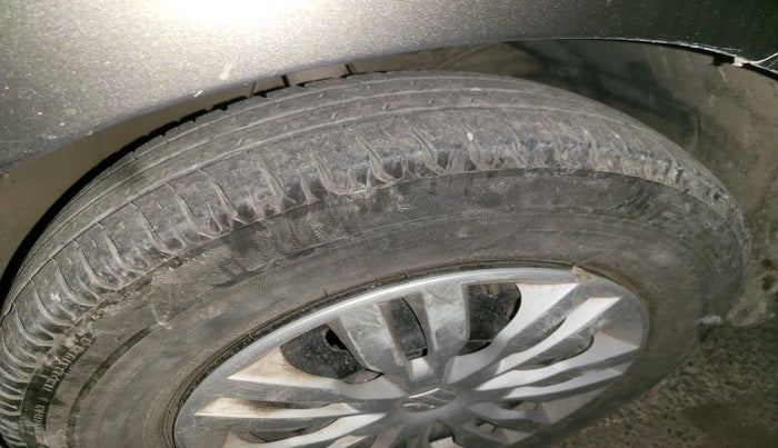 2017 Maruti Dzire VXI AMT, Petrol, Automatic, 57,966 km, tyre