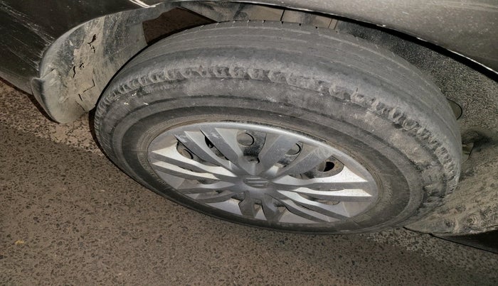 2017 Maruti Dzire VXI AMT, Petrol, Automatic, 57,966 km, tyre