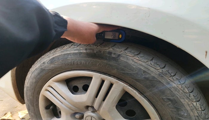 2011 Hyundai Verna FLUIDIC 1.4 VTVT, Petrol, Manual, 84,117 km, tyre