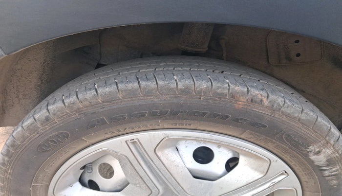 2022 Tata NEXON XE PETROL, Petrol, Manual, 29,512 km, tyre