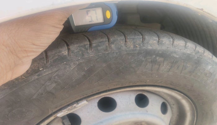 2013 Hyundai Eon D-LITE+, Petrol, Manual, 63,298 km, tyre