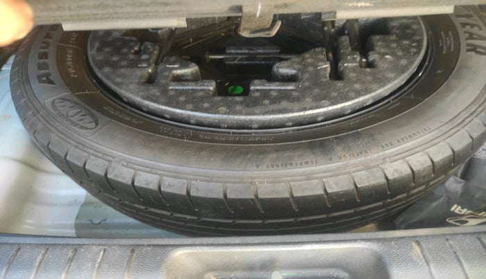 2016 Hyundai Creta SX PLUS AT 1.6 DIESEL, Diesel, Automatic, 1,12,872 km, tyre