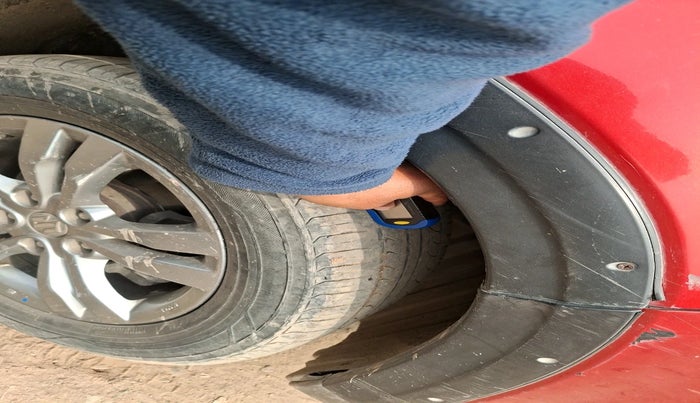 2017 Maruti Vitara Brezza ZDI PLUS, Diesel, Manual, 2,40,364 km, tyre