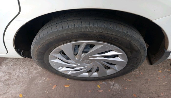 2021 Maruti Ertiga VXI CNG, Petrol, Manual, 56,589 km, tyre