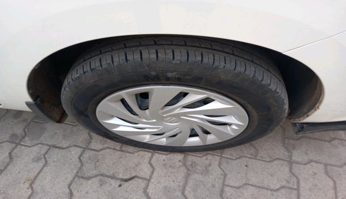 2021 Maruti Ertiga VXI CNG, Petrol, Manual, 56,589 km, tyre