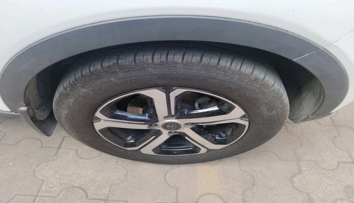 2023 Tata NEXON XZA PLUS SUNROOF PETROL, Petrol, Automatic, 31,282 km, tyre