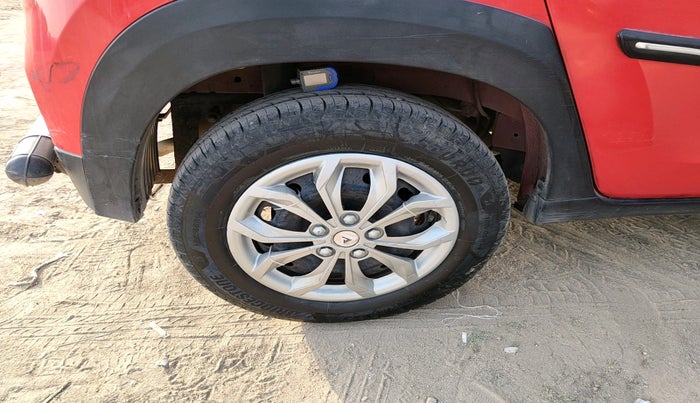 2018 Mahindra KUV 100 NXT K4+ P 6 STR, Petrol, Manual, 78,402 km, tyre