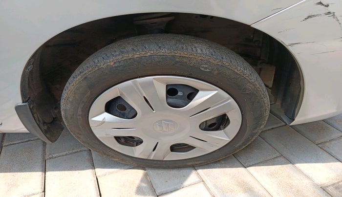 2013 Maruti Wagon R 1.0 VXI, Petrol, Manual, 53,878 km, tyre