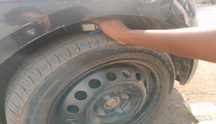 2020 Tata ALTROZ XZ PETROL, Petrol, Manual, 81,992 km, tyre