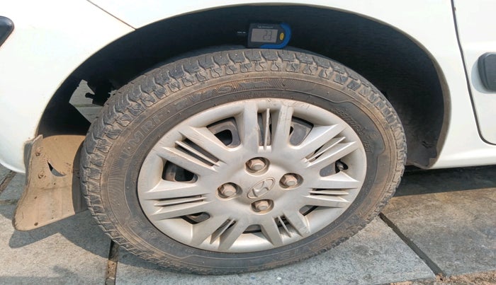 2011 Hyundai Santro Xing GLS PLUS AUDIO, Petrol, Manual, 63,424 km, tyre