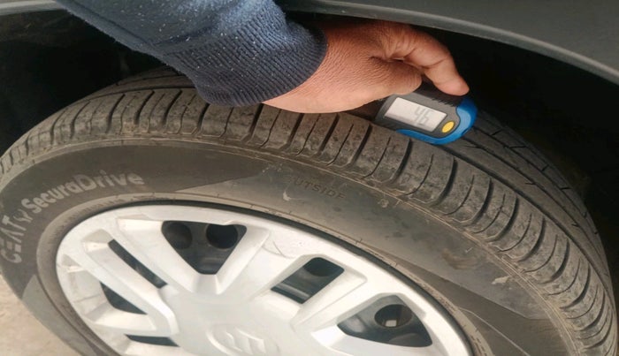 2018 Maruti Vitara Brezza VDI (O), Diesel, Manual, 50,673 km, tyre