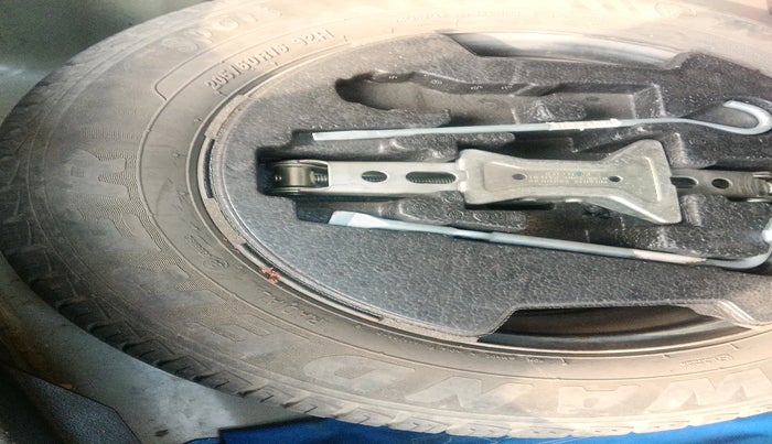 2018 Maruti Vitara Brezza VDI (O), Diesel, Manual, 50,673 km, tyre