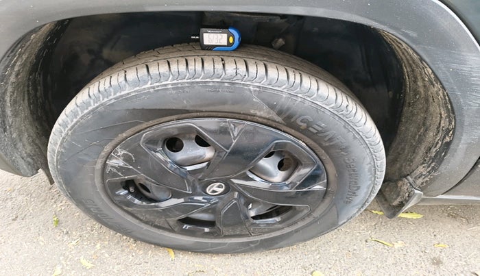 2023 Tata PUNCH  ACCOMPLISHED AMT CAMO EDITION, Petrol, Automatic, 47,290 km, tyre