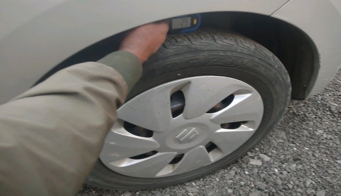 2014 Maruti Celerio VXI, Petrol, Manual, 1,06,902 km, tyre