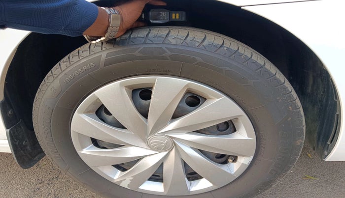 2022 Skoda SLAVIA ACTIVE 1.0L TSI MT, Petrol, Manual, 1,02,403 km, tyre