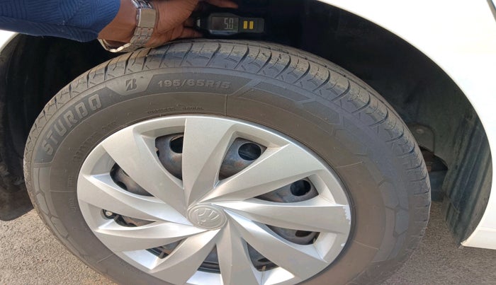 2022 Skoda SLAVIA ACTIVE 1.0L TSI MT, Petrol, Manual, 1,02,403 km, tyre