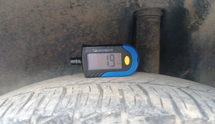 2011 Maruti Swift Dzire VXI, Petrol, Manual, 65,621 km, tyre