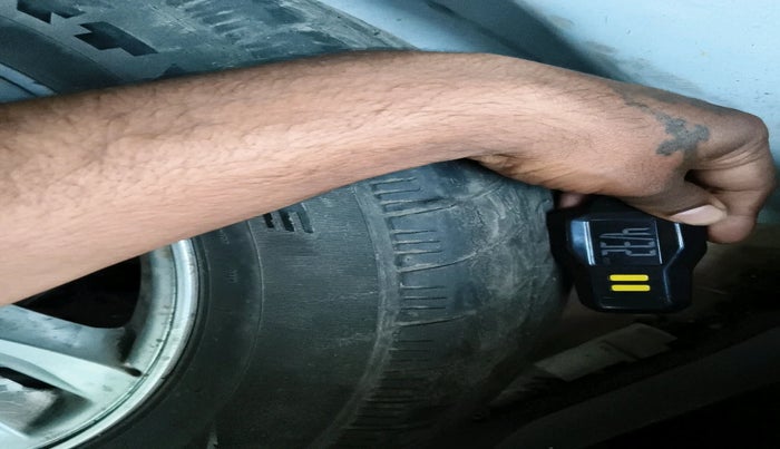 2016 Chevrolet Cruze LTZ AT, Diesel, Automatic, 60,293 km, tyre