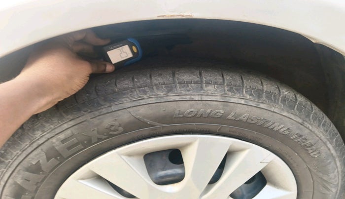 2011 Maruti Swift VDI, Diesel, Manual, 1,18,832 km, tyre