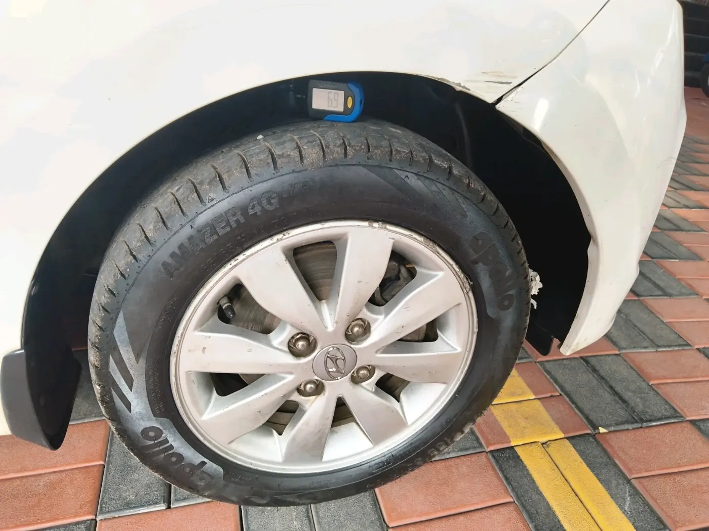 2016 Hyundai Xcent SX 1.1 CRDI, Diesel, Manual, 87,000 km, tyre